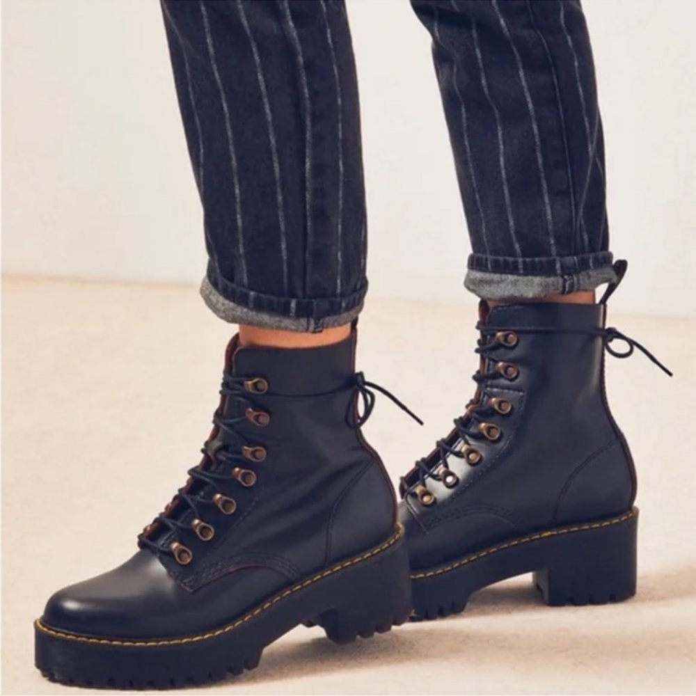 Dr Marten Leona Smooth Vintage Leather Black NEW 8